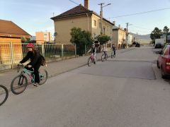 do_skoly_na_bicykli_005.jpg