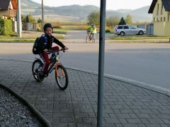 do_skoly_na_bicykli_010.jpg