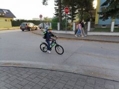 do_skoly_na_bicykli_036.jpg